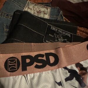 Meet your Posher, Axel